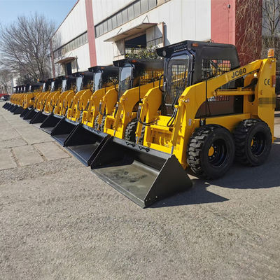 Máy xúc lật 4WD Kubota Màu vàng với tệp đính kèm đa chức năng