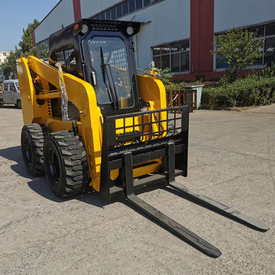 Skid Steer Loader với nhiều phụ kiện khác nhau