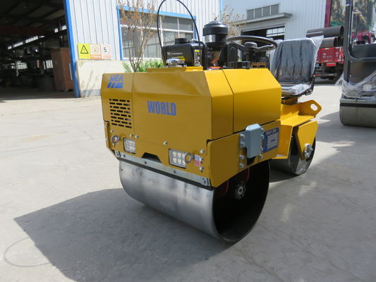 Cấu trúc chặt chẽ Con lăn đường rung Tay lái bên phải Con lăn trống đôi