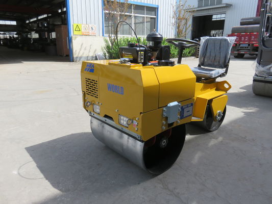 Cấu trúc chặt chẽ Con lăn đường rung Tay lái bên phải Con lăn trống đôi