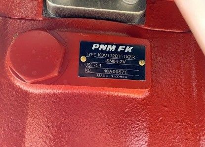 Máy đào bánh xích thủy lực gầu 1cbm với động cơ Cummins để di chuyển trái đất trên núi