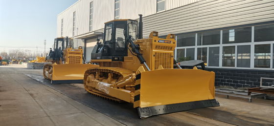 Máy xúc lật loại 23500kg với 38 đôi giày theo dõi Mỗi lưỡi bên 6,4 cbm Lưỡi