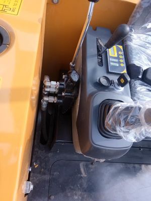 Max. đào sâu 2450mm nhỏ Crawler đào cho chiều cao nâng tối đa của lưỡi 240mm