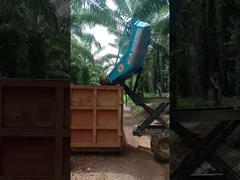 Máy kéo dầu cọ